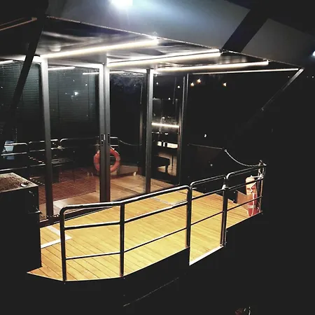 Houseboat Belgrade